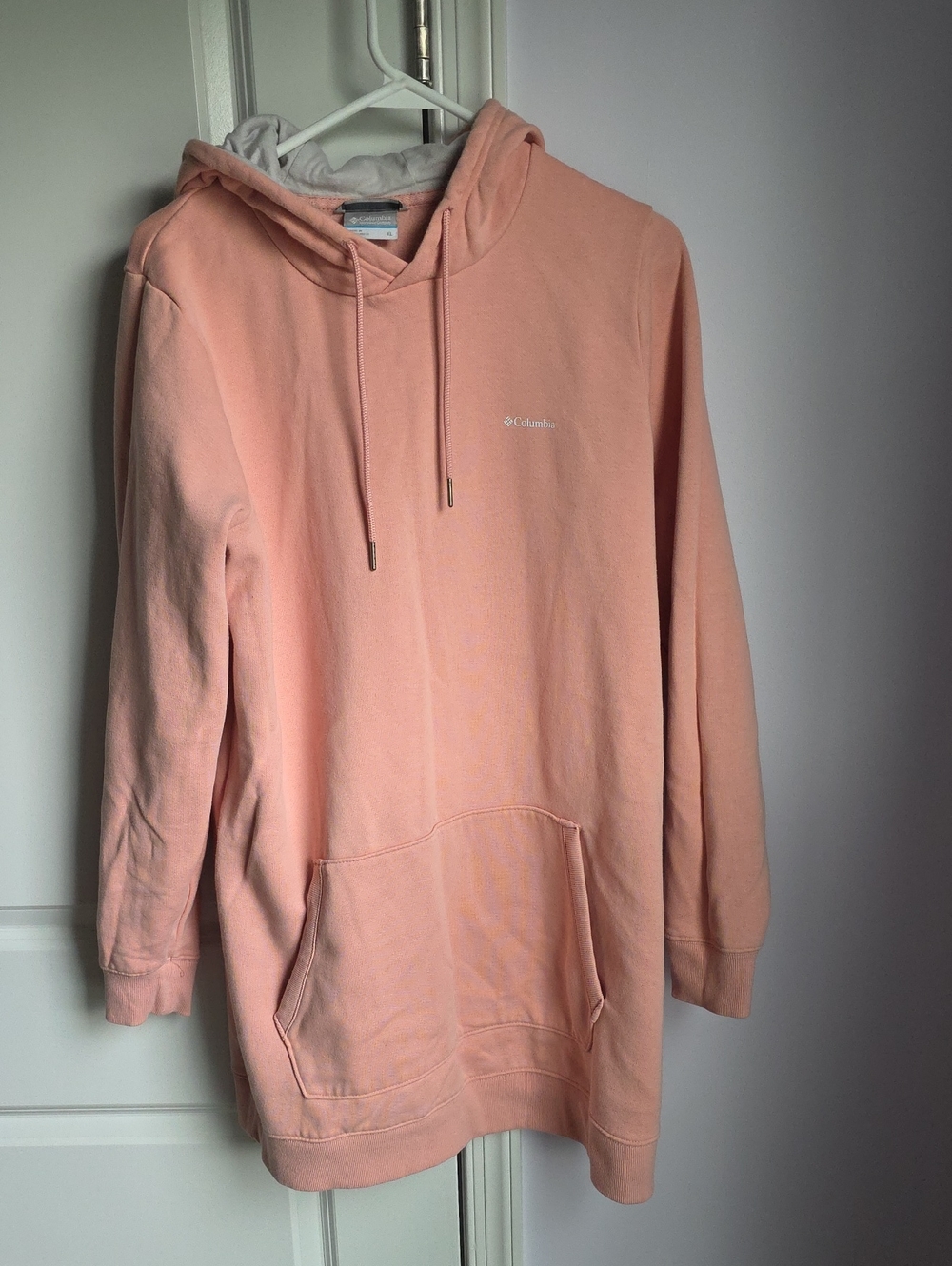 Columbia Women's Peach Pullover Hoodie, Long Length. XL - EUC